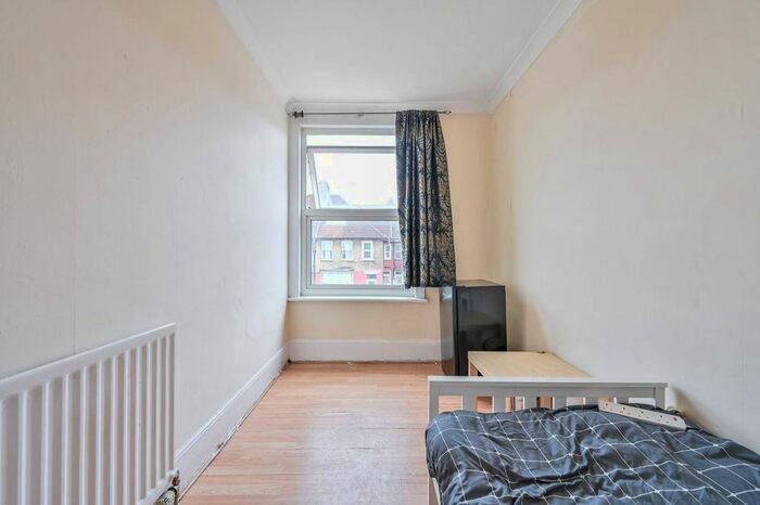 1 Bedroom Studio To Rent In Stanford Road, Norbury, London, SW16