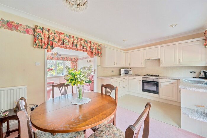 2 Bedroom Bungalow For Sale In Sea Road, Carlyon Bay, St. Austell, Cornwall, PL25