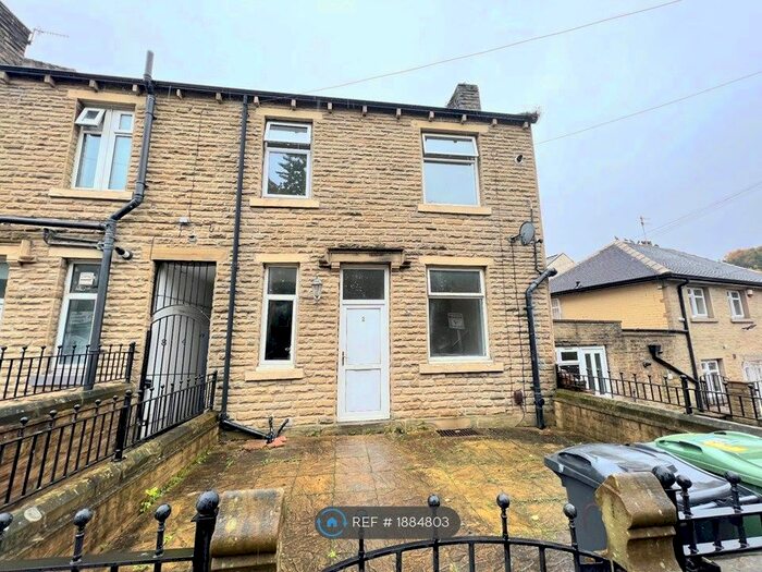 2 Bedroom Terraced House To Rent In Mount Street, Lockwood, Huddersfield, HD1