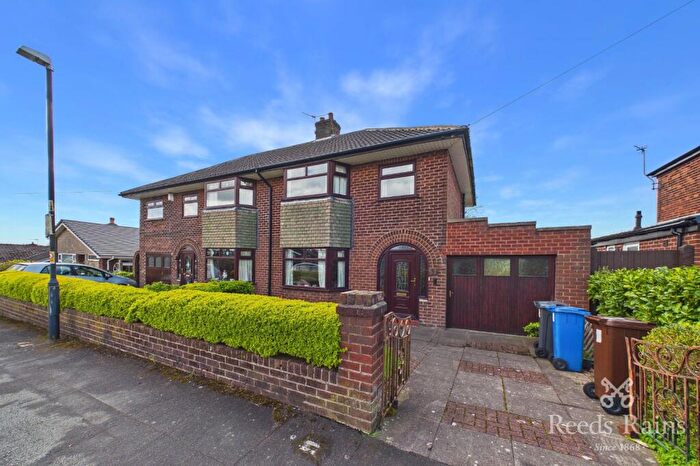 3 Bedroom Semi Detached House For Sale In Rookwood Avenue, Chorley, Lancashire, PR7