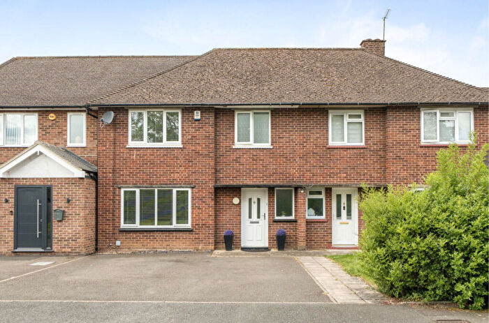 3 Bedroom Terraced House For Sale In Loring Road, Windsor, Berkshire, SL4