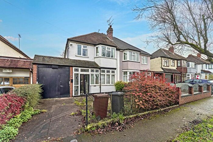 3 Bedroom End Terrace House For Sale In , Eccleshall Avenue, Oxley, Wolverhampton, WV10