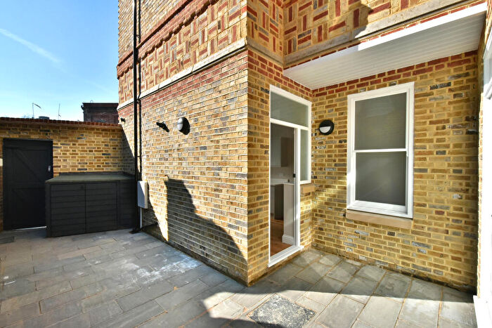 2 Bedroom Detached House For Sale In Waldram Place, SE23
