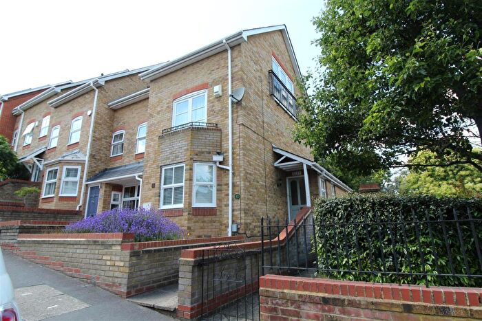 3 Bedroom Terraced House To Rent In Cross Oak Road, Berkhamsted., HP4