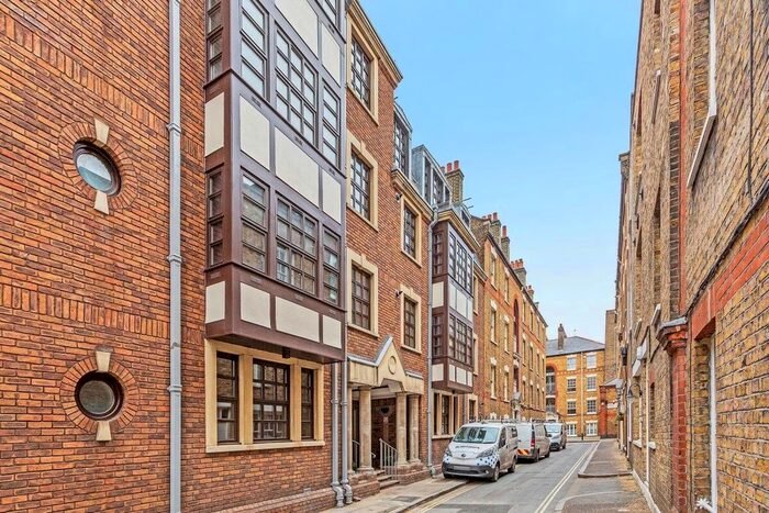 2 Bedroom Flat To Rent In Moxon Street, London, W1U