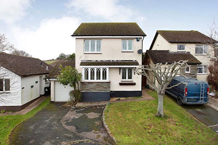 4 Bedroom Detached House For Sale In Coombe View, Teignmouth, TQ14