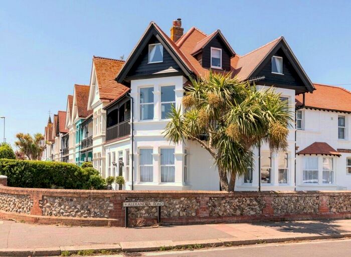 2 Bedroom Apartment To Rent In Brighton Road, Worthing, West Sussex, BN11