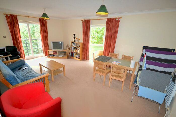 1 Bedroom Flat To Rent In Plough Way, Canada Water, SE16