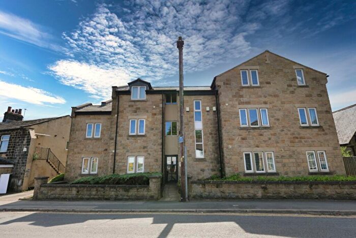 2 Bedroom Flat For Sale In Low Lane, Horsforth, Leeds, West Yorkshire, LS18