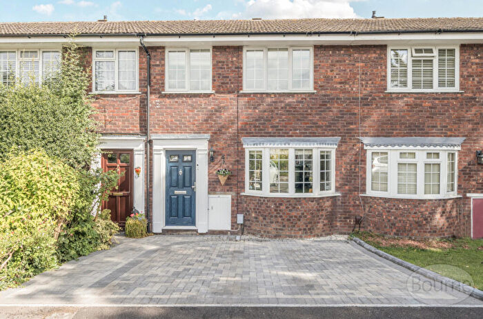 3 Bedroom Terraced House For Sale In Mandeville Close, Guildford, Surrey, GU2