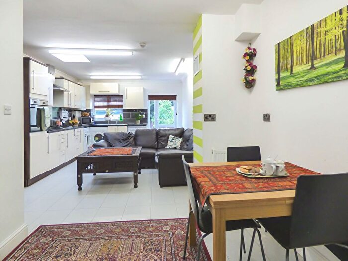 3 Bedroom Terraced House To Rent In Barking, IG11