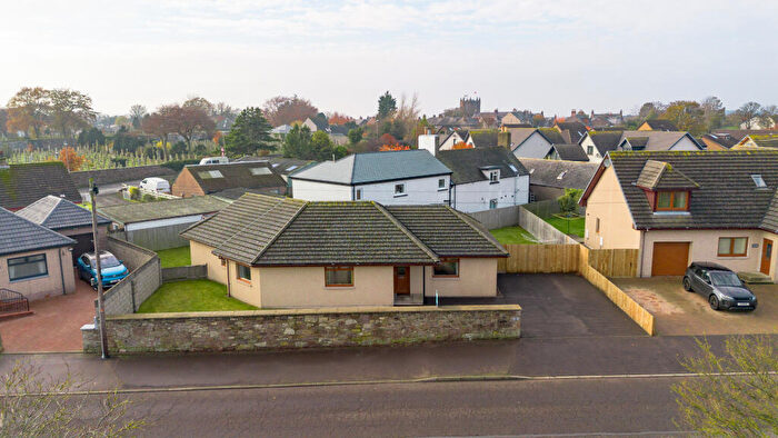 3 Bedroom Detached Bungalow For Sale In Rosehill, Montrose, DD10