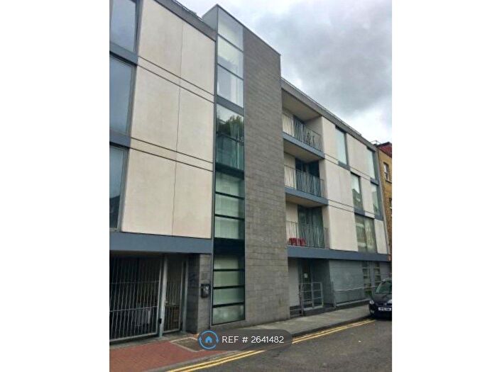2 Bedroom Flat To Rent In Bacon Street, London, E2