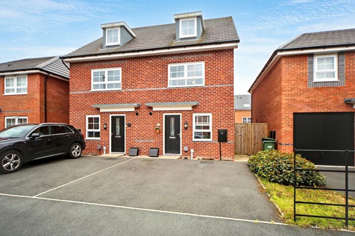 4 Bedroom Semi Detached House For Sale In Hardwick Close, Ince, WN2