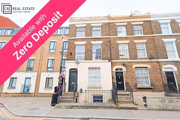 1 Bedroom Flat To Rent In High Street, Rochester, Kent, ME1