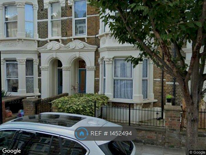 Studio To Rent In Denholme Road, London, W9