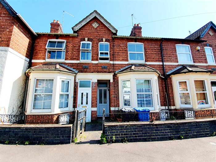 1 Bedroom Flat To Rent In Eskdaill Street, Kettering, Northants, NN16