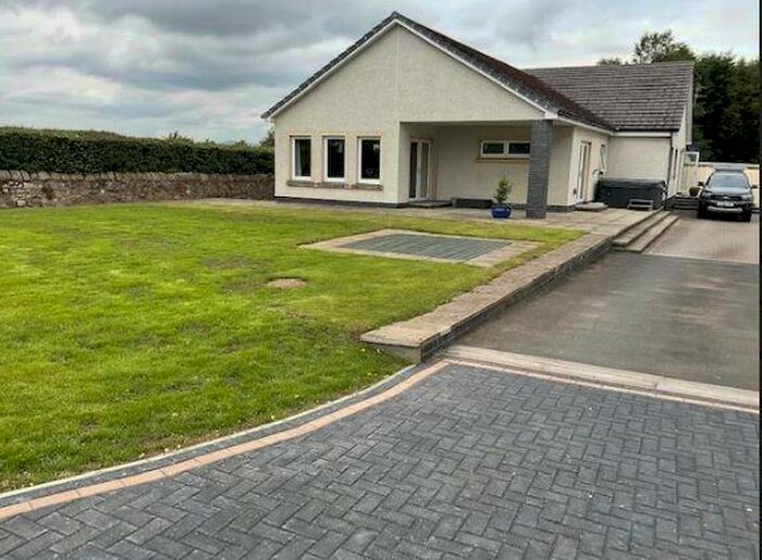 4 Bedroom Detached Bungalow For Sale In Lochran, Blairadam, KY4
