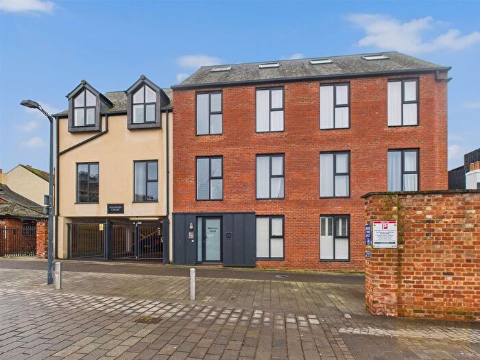 2 Bedroom Flat To Rent In Mariners Court, The Docks, Gloucester, GL1