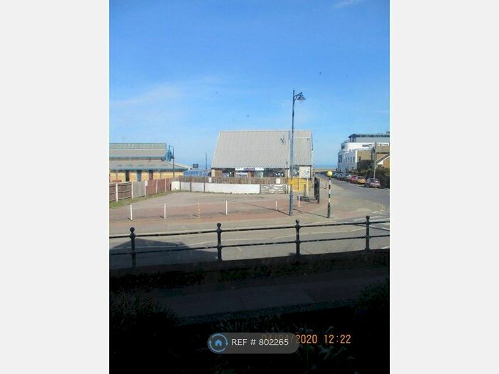 1 Bedroom Flat To Rent In The Barges, Whitstable, CT5
