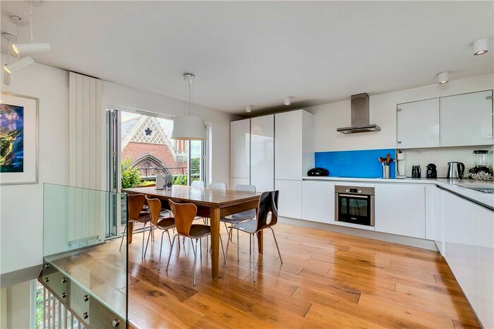 4 Bedroom Flat To Rent In Philbeach Gardens, Earls Court, London, SW5