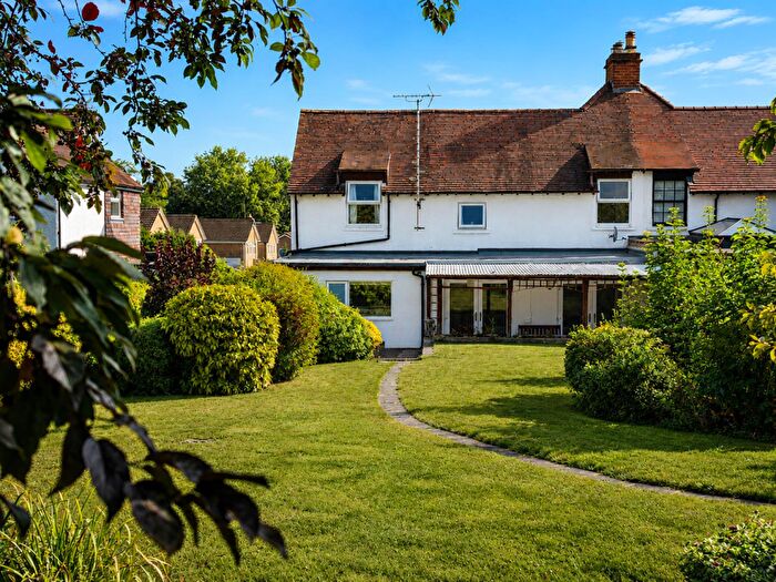 5 Bedroom Semi Detached House For Sale In The Wheatridge East, Upton St. Leonards, Gloucester, GL4