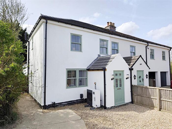 3 Bedroom House For Sale In Postland, Crowland, Peterborough, PE6