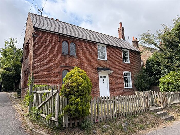 4 Bedroom Property To Rent In The School House, The Street, Goodnestone, Canterbury, Kent, CT3
