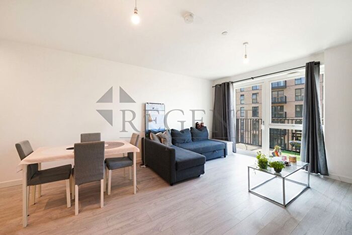 1 Bedroom Flat For Sale In Forastero House, Hayes, UB3
