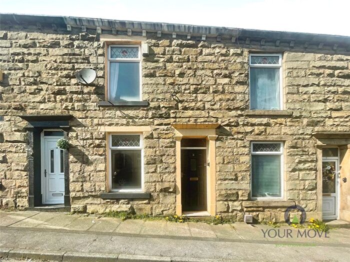 2 Bedroom Terraced House To Rent In Swan Street, Darwen, Lancashire, BB3