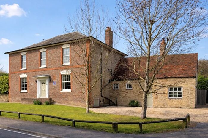 4 Bedroom Detached House For Sale In The Old Crown, East Hanney, OX12