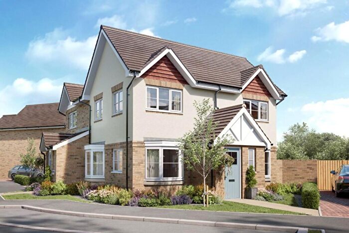 3 Bedroom Semi Detached House For Sale In Scocles Road, Minster On Sea, Kent, ME12