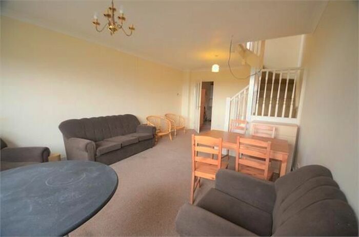 2 Bedroom End Terrace House For Sale In Wise Lane, Mill Hill, NW7