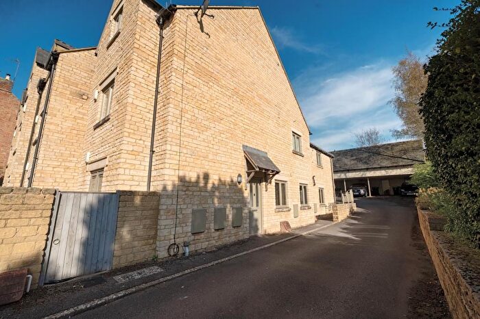 1 Bedroom Flat To Rent In Chipping Norton, Oxfordshire, OX7