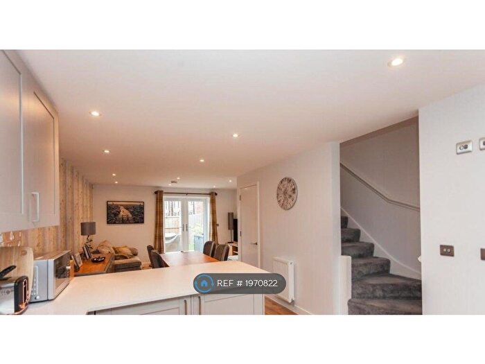 2 Bedroom End Of Terrace House To Rent In Shergar Way, Salford, Manchester, M6