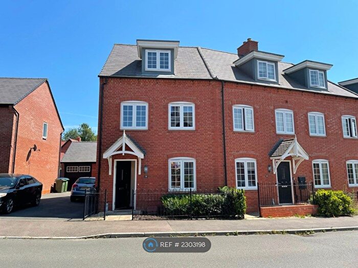 3 Bedroom End Of Terrace House To Rent In Stocks Lane, Winslow, Buckingham, MK18