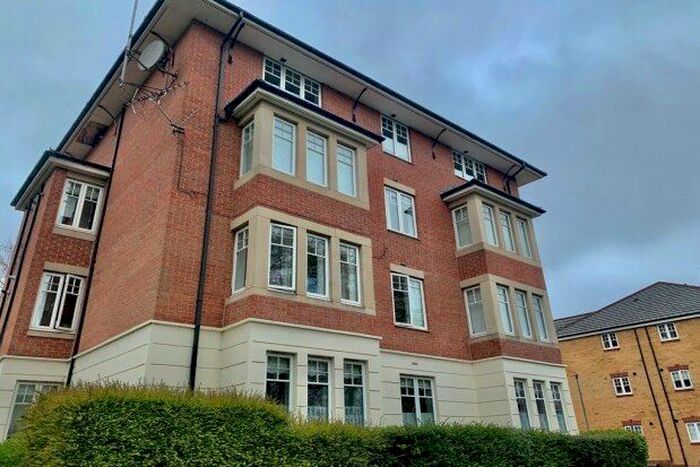 2 Bedroom Flat To Rent In Davenham Court, Liverpool, L15