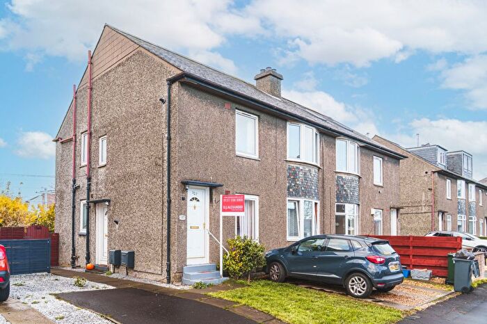 2 Bedroom Flat For Sale In Broombank Terrace, Carrick Knowe, Edinburgh, EH12