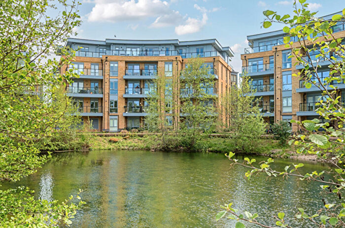 2 Bedroom Apartment For Sale In Roman Way, Beckenham, Kent, BR3