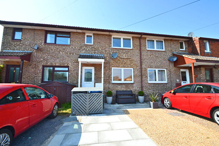 2 Bedroom Terraced House To Rent In Surbiton, Surrey, KT6