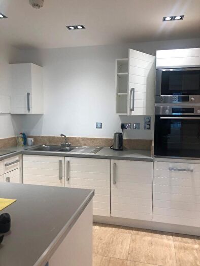 3 Bedroom Flat To Rent In City Tower, Cross Harbour, South Quay, Canary Wharf, London, E14