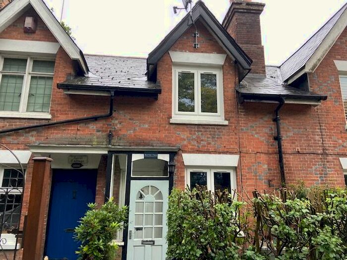 2 Bedroom Property To Rent In Sandhurst Road, Tunbridge Wells, TN2
