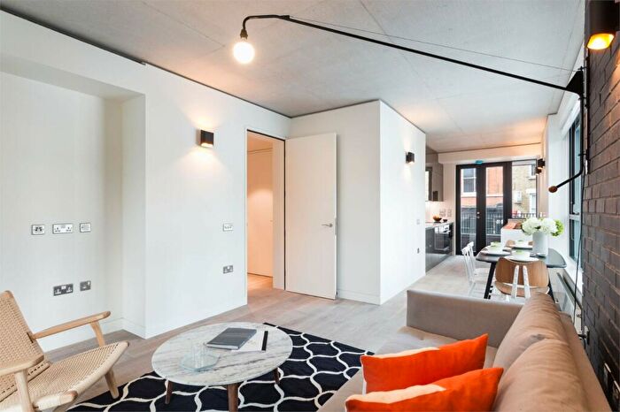 2 Bedroom Apartment To Rent In Mallow Street, EC1Y