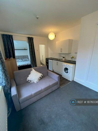 1 Bedroom Flat To Rent In Argyle Square, Sunderland, SR2