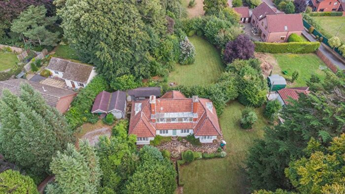 4 Bedroom Detached House For Sale In St. Lawrence Road, Chepstow, Monmouthshire, NP16