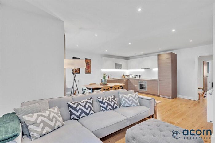 2 Bedroom Apartment For Sale In Woodcroft Apartments, Silverworks Close, London, NW9