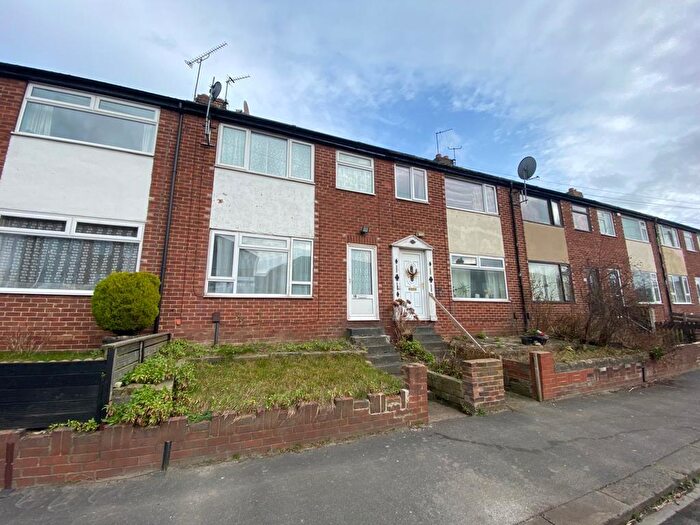 3 Bedroom House To Rent In Model Terrace, Leeds, LS12