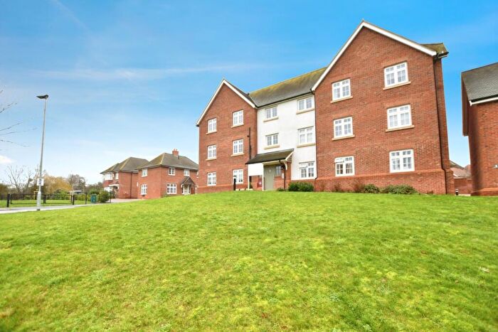 2 Bedroom Apartment For Sale In Badger Mount, Braintree, Essex, CM7