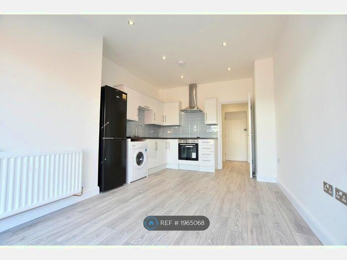 1 Bedroom Flat To Rent In Farley Hill, Luton, LU1
