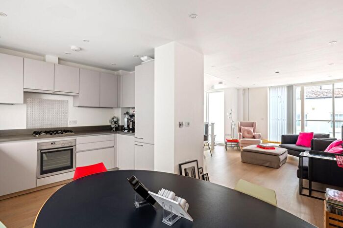 3 Bedroom Terraced House For Sale In Holland Mews, Hove, BN3 - Photo 5